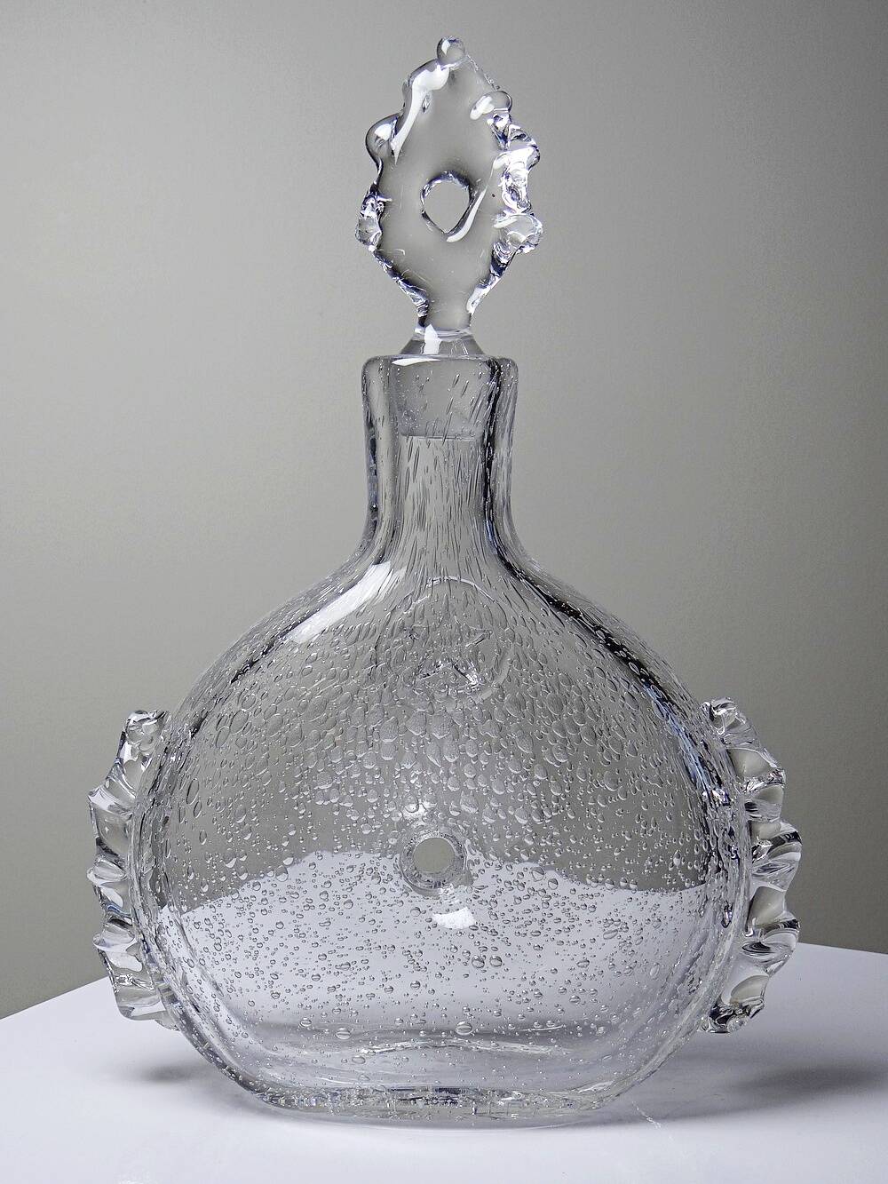 Cognac carafe Daum France Lorraine cross in bubbled crystal, 1960s-70s.