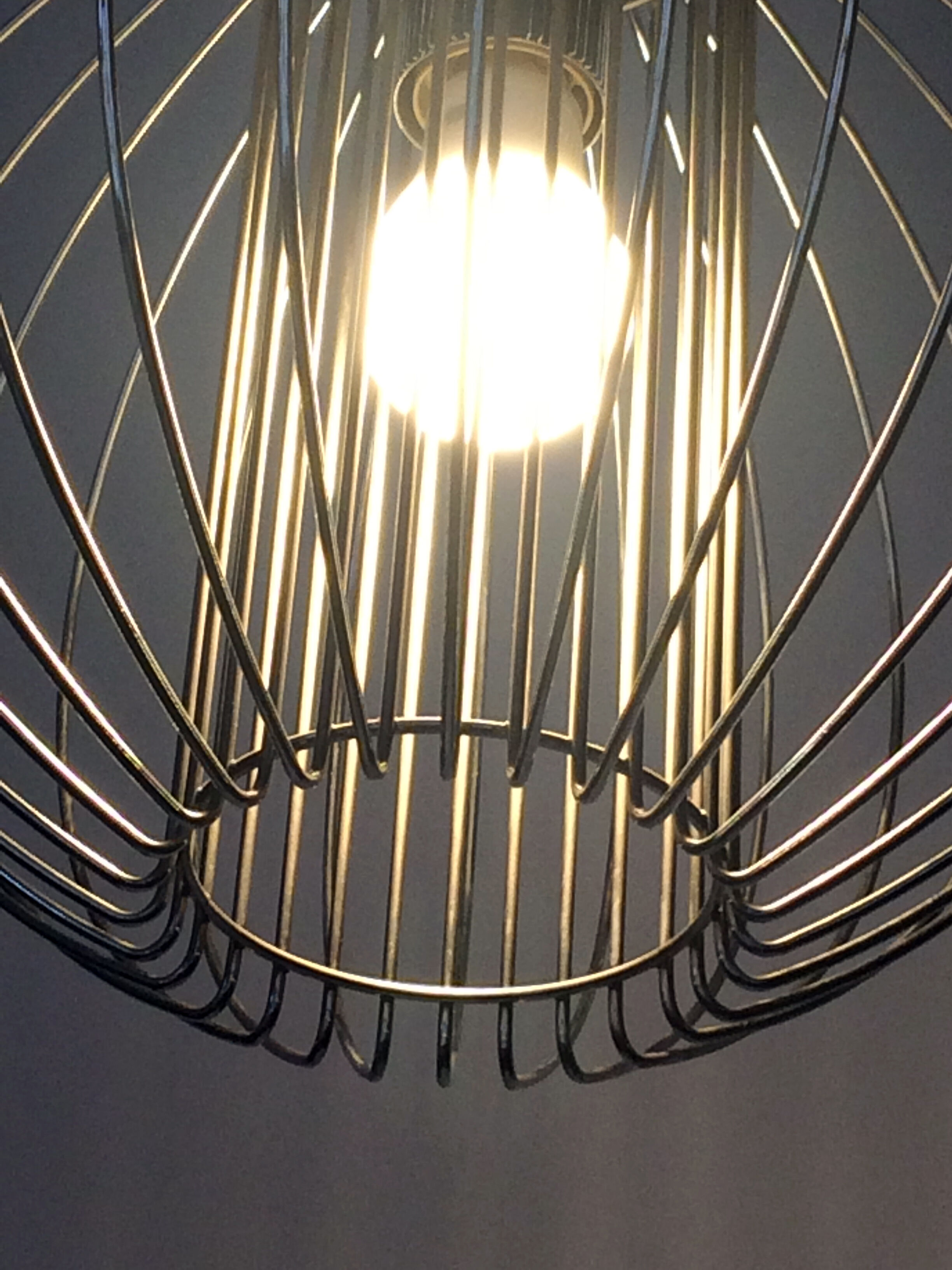 Suspension en fil d'acier 1970
