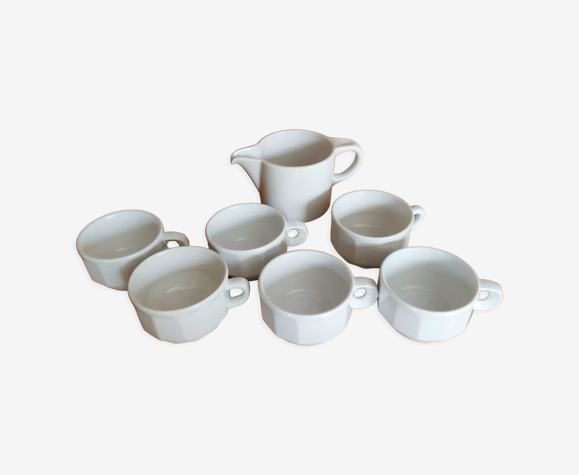 Tasses à café de bistrot blanches et crémier, en porcelaine, Apilco et Helvet