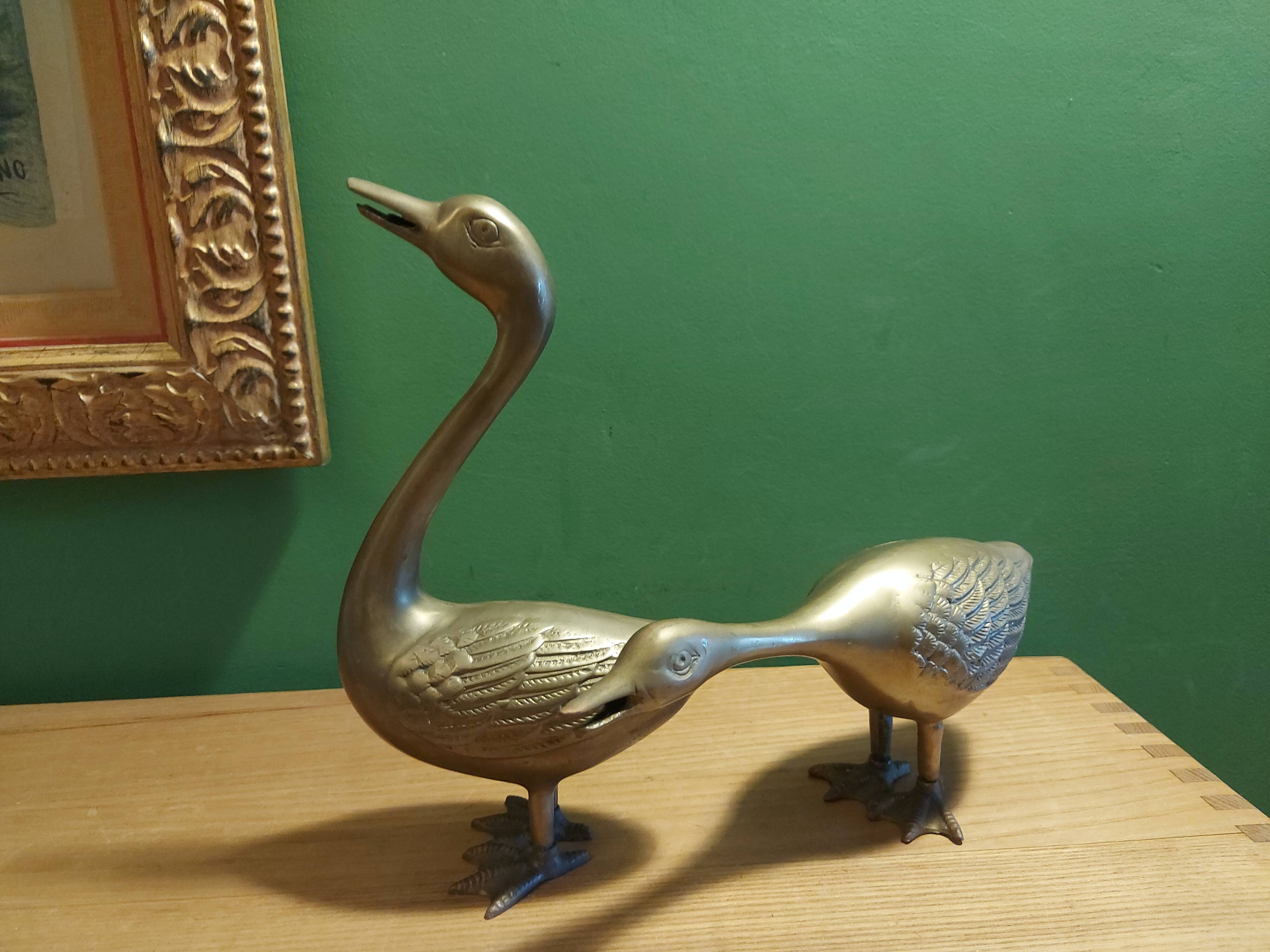 2 grands cygnes en laiton