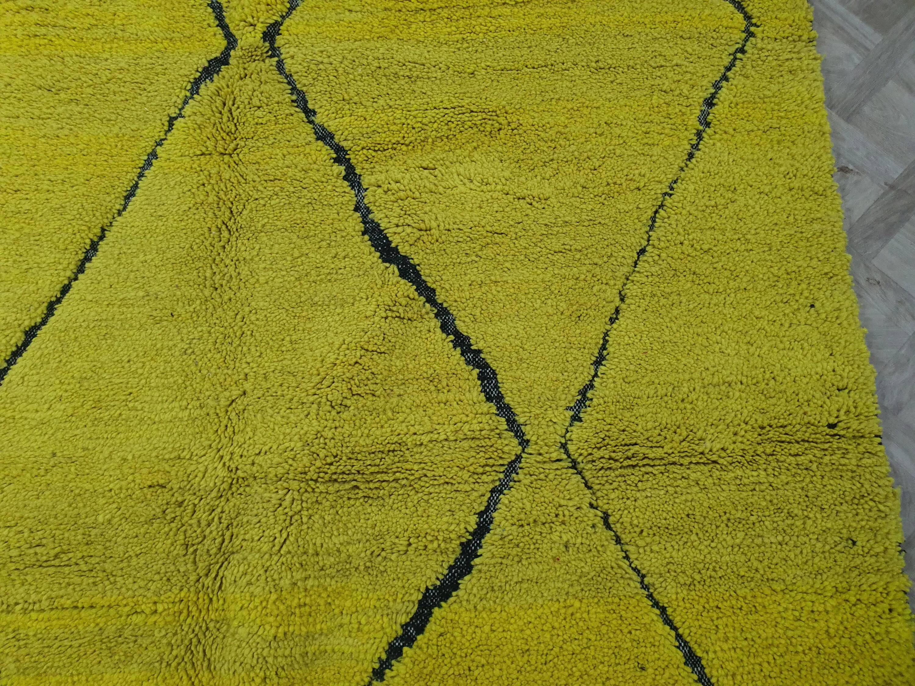 Handmade pure wool Moroccan rug 2.5x1.5 m