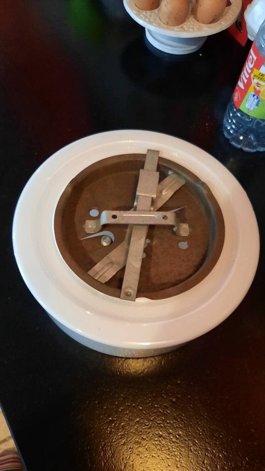 Opaline ceiling light Staff