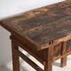 Table ancienne en bois massif – Table d’appoint chinoise avec tiroir – circa 1900