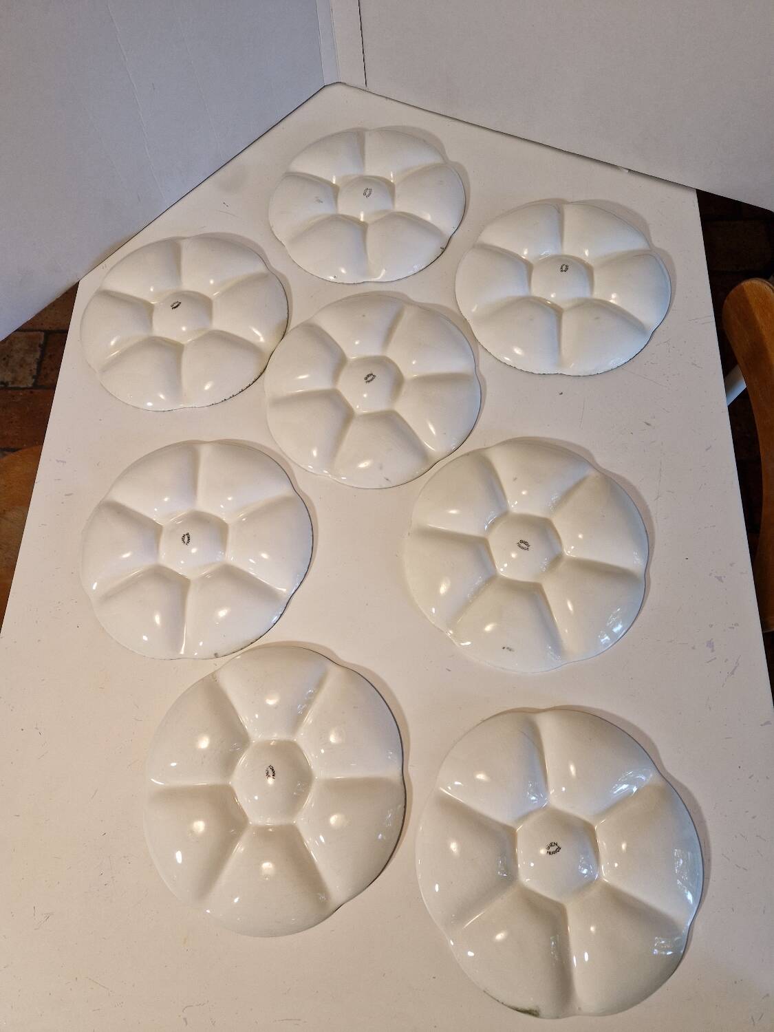 Lot of 8 oyster plates in GIEN France barbotine earthenware stamped