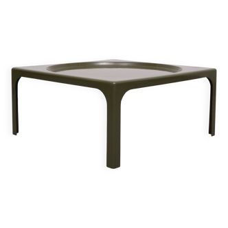 Table basse Marc Berthier en fibre de verre années 1970 France