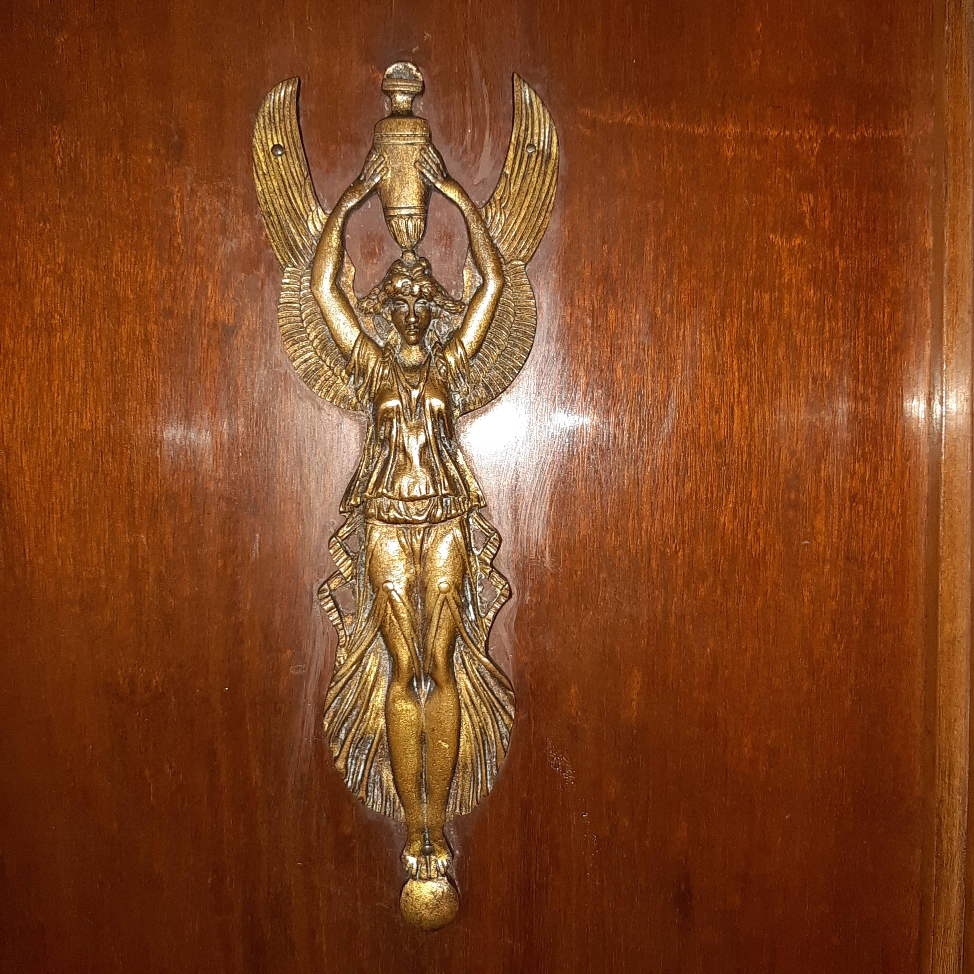 Napoleon III bookcase