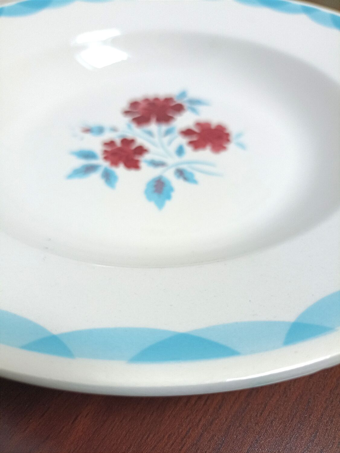 Hollow plate Moulin des loups model Charente