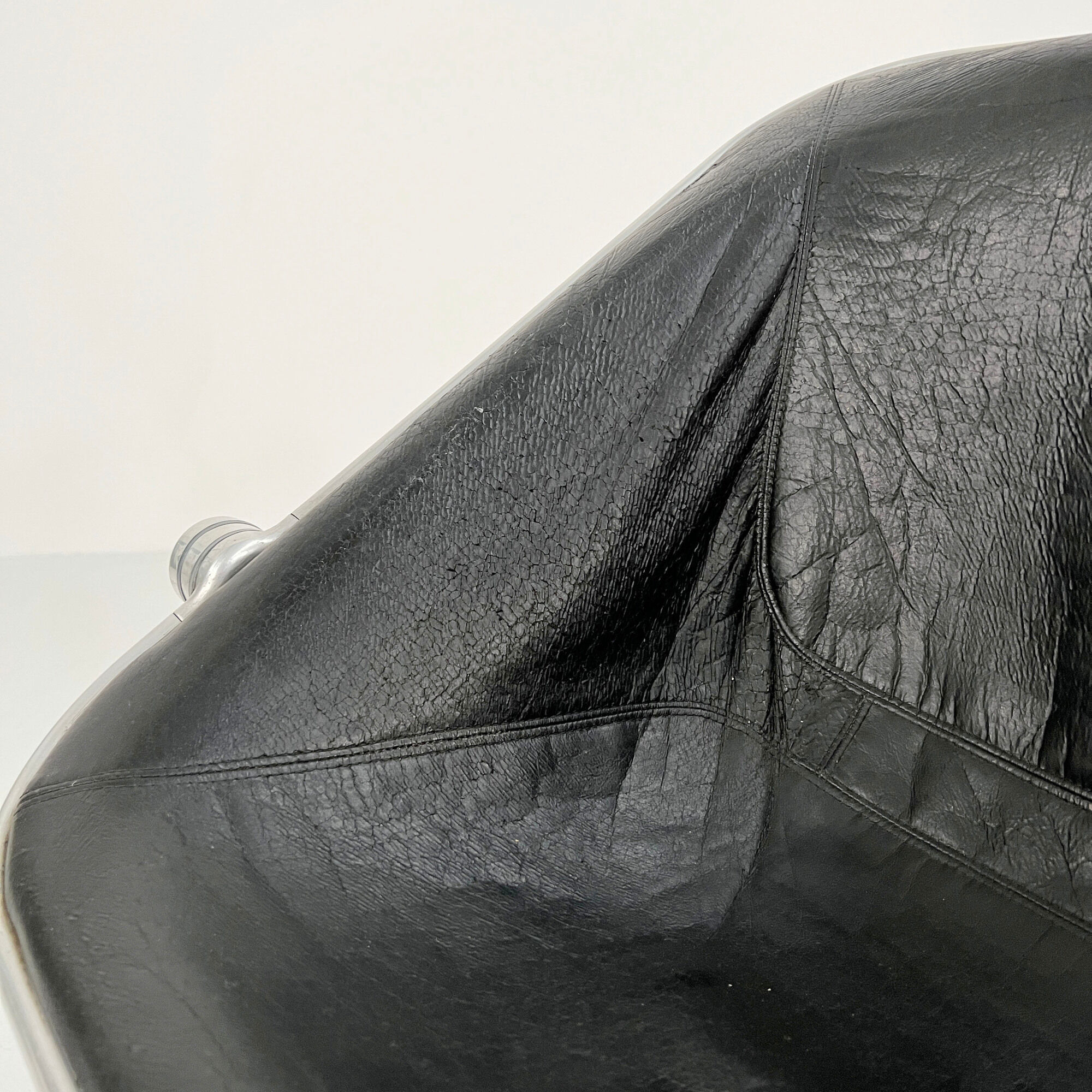 Plona chair in black leather by Giancarlo Piretti for Anonima Castelli, 1970