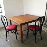 Table en  chêne doré, art nouveau