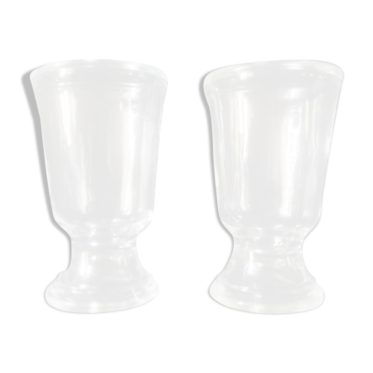 Deux verres à liqueur de bistrot