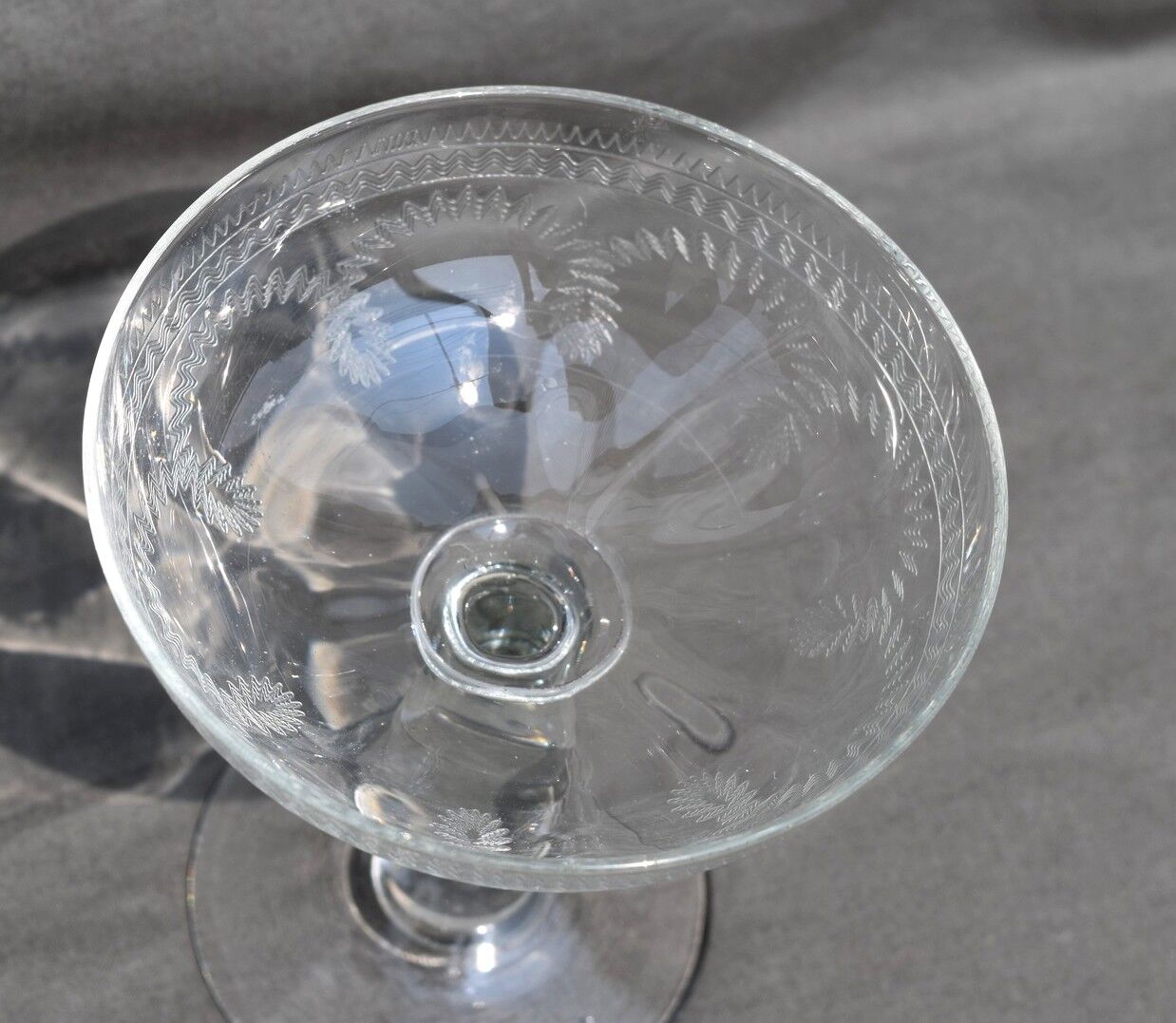 10 glasses of old champagne blown glass engraved Vierzon Thouvenin Portieux