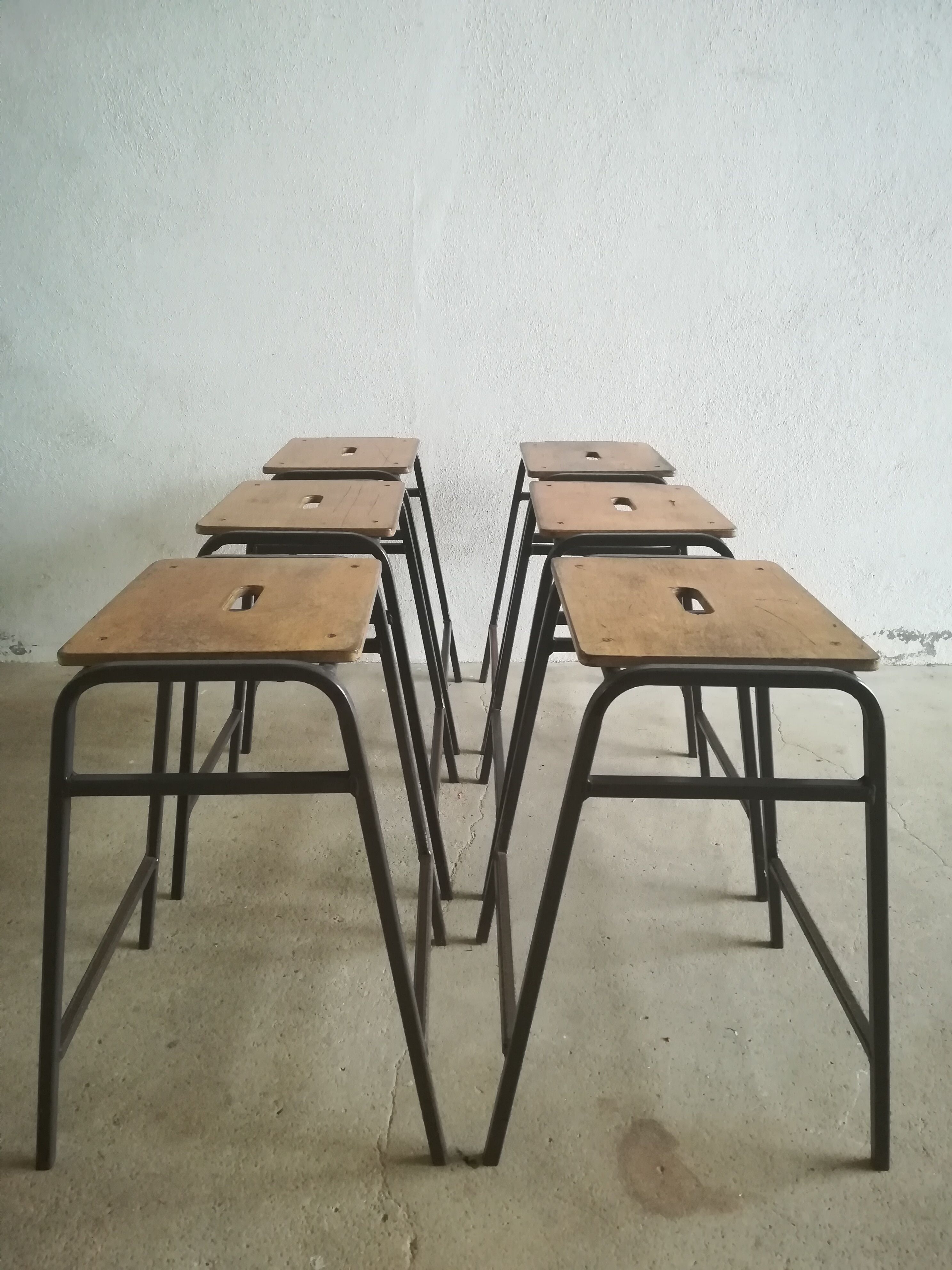 Lot of 6 laboratory stools