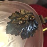 Art Nouveau bronze petal lamp with molded glass, 28 x 34 cm. Electricity OK