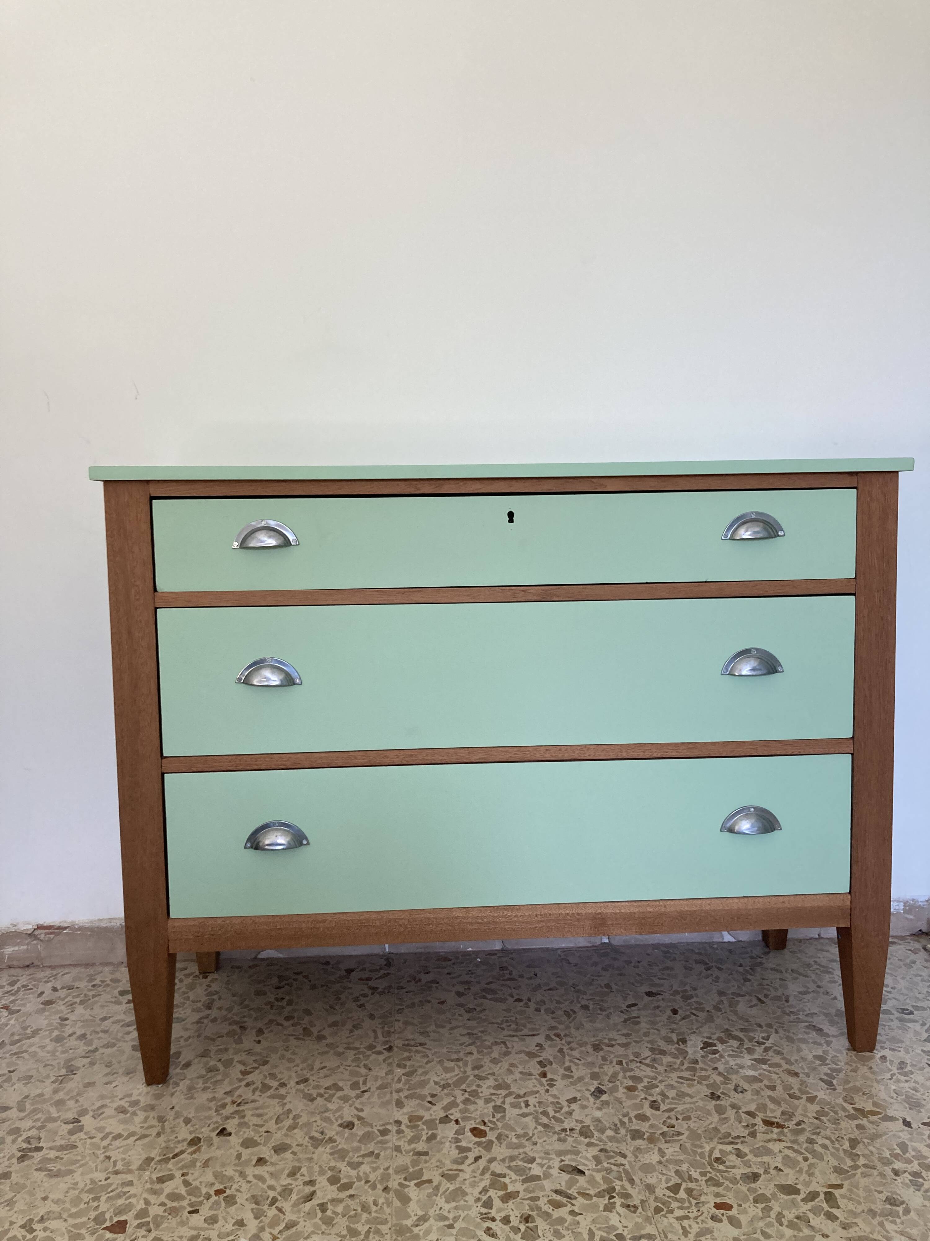 Vintage chest of drawers 1960