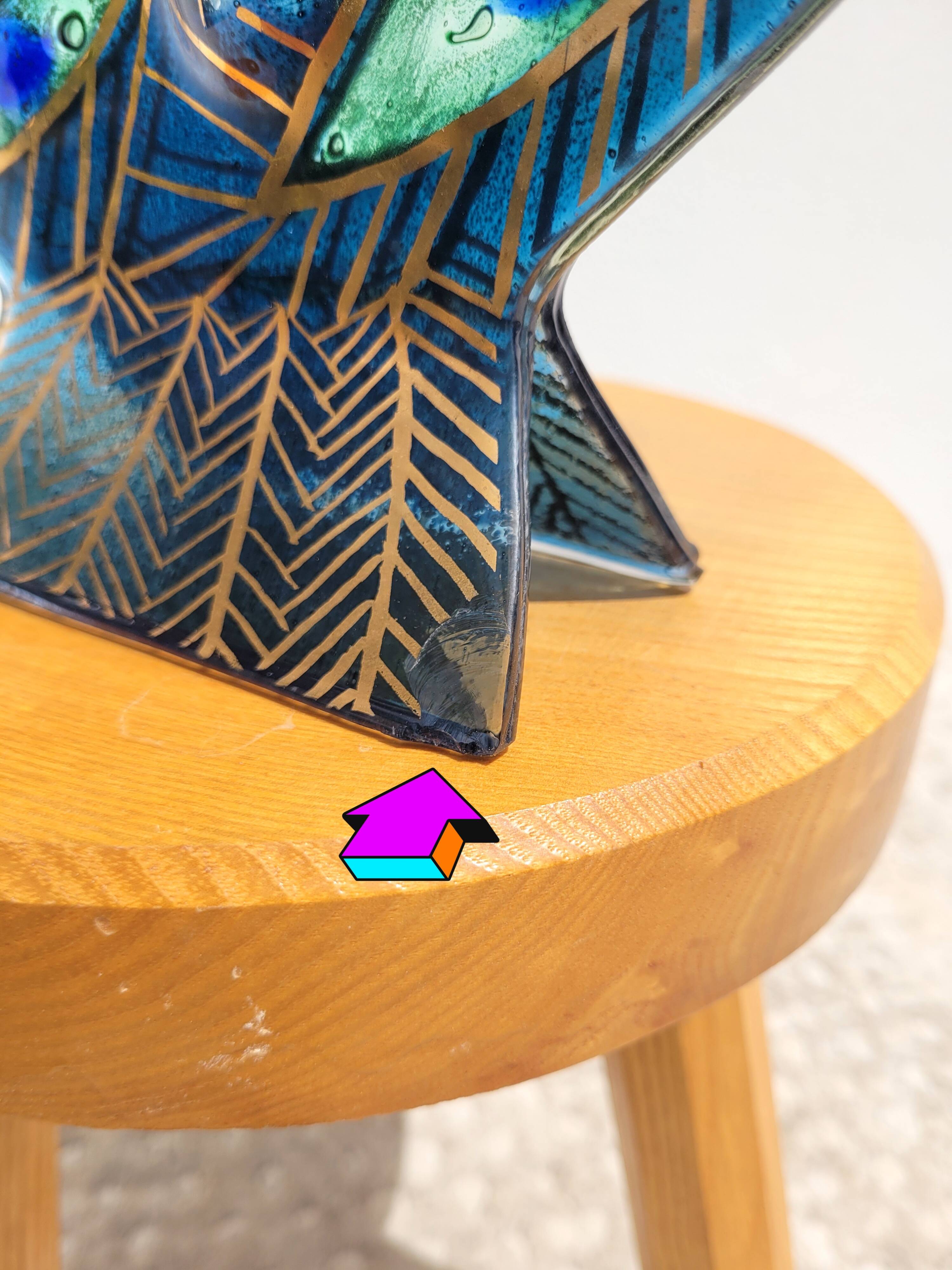 Peacock blue vase in laminated glass