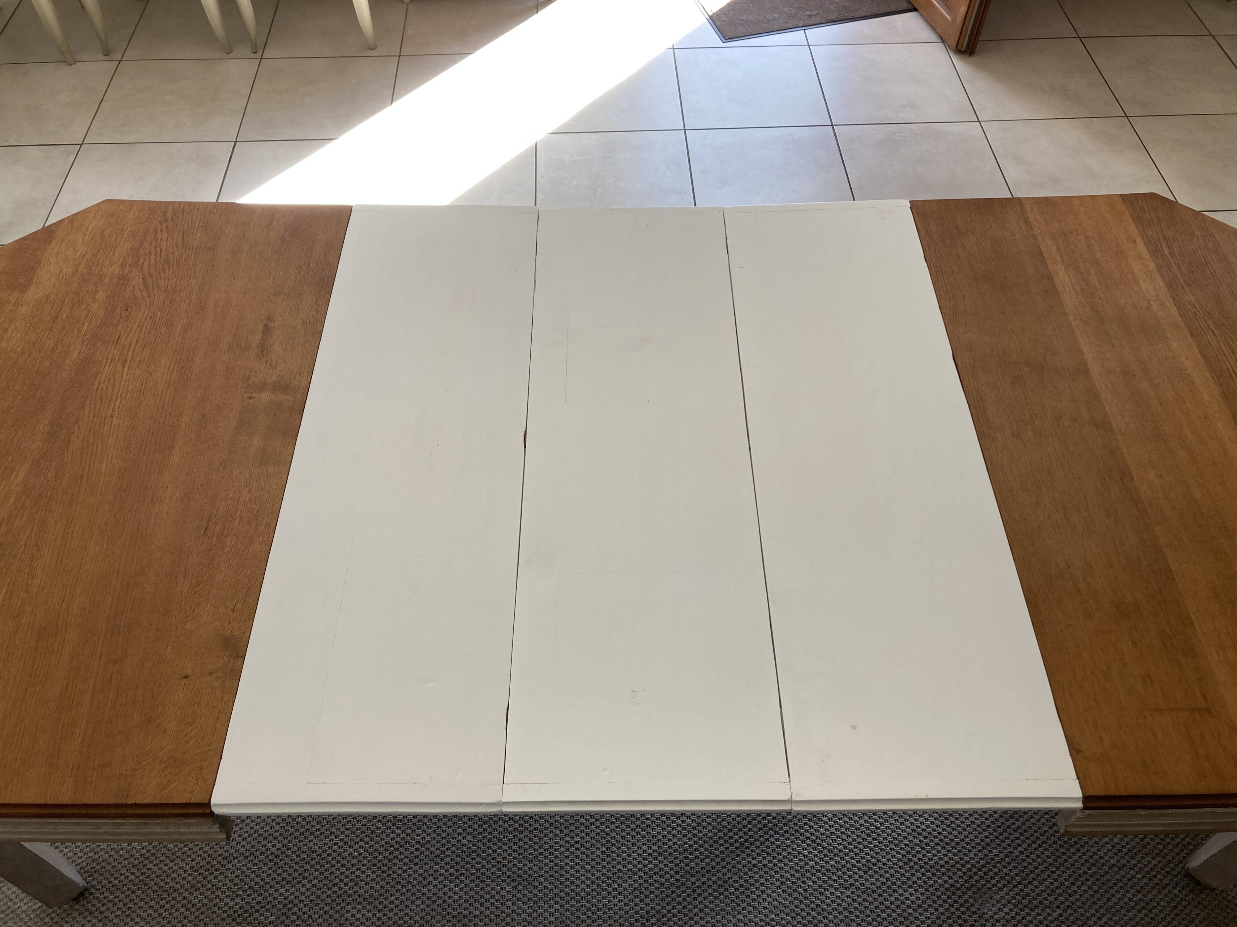 Refurbished extendable oak table