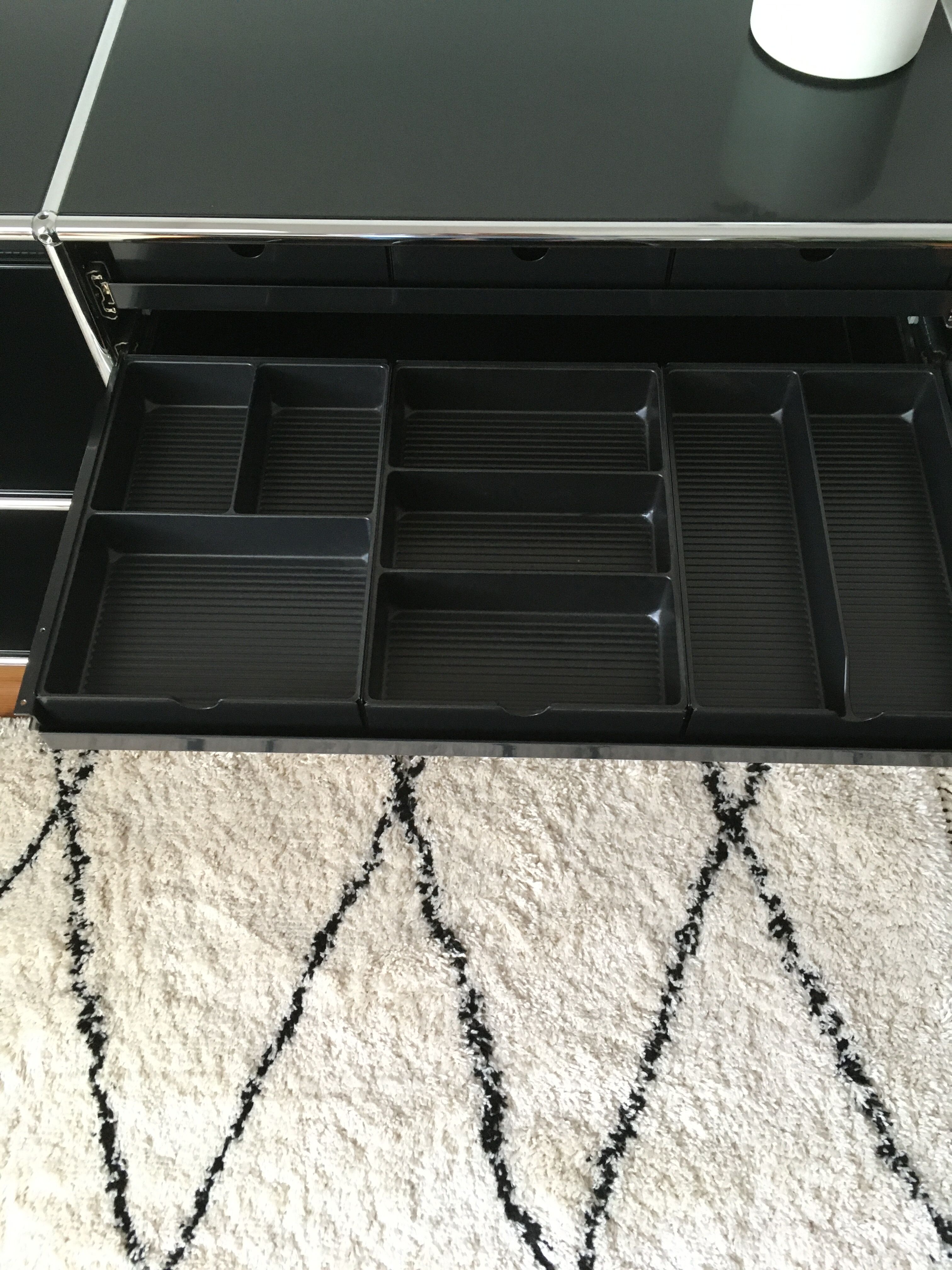 Furniture USM Haller design