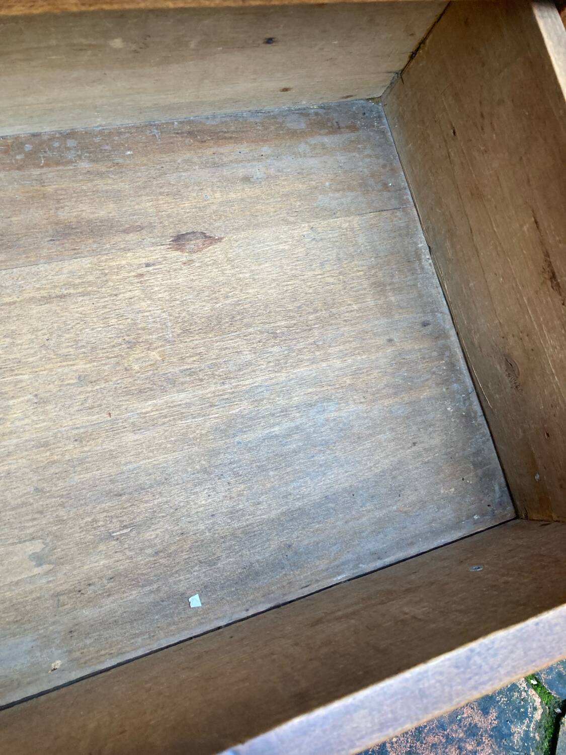 Antique chest of drawers