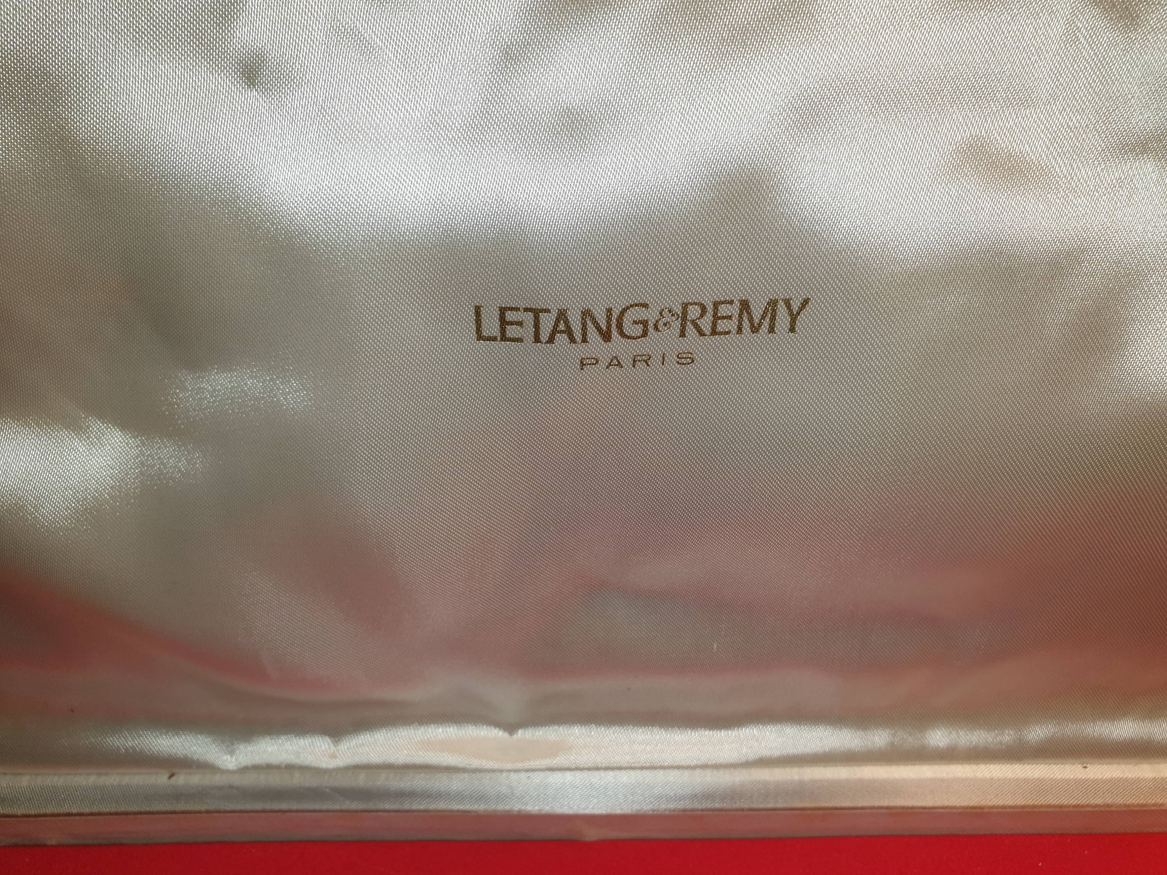 Fish service letang remy Paris