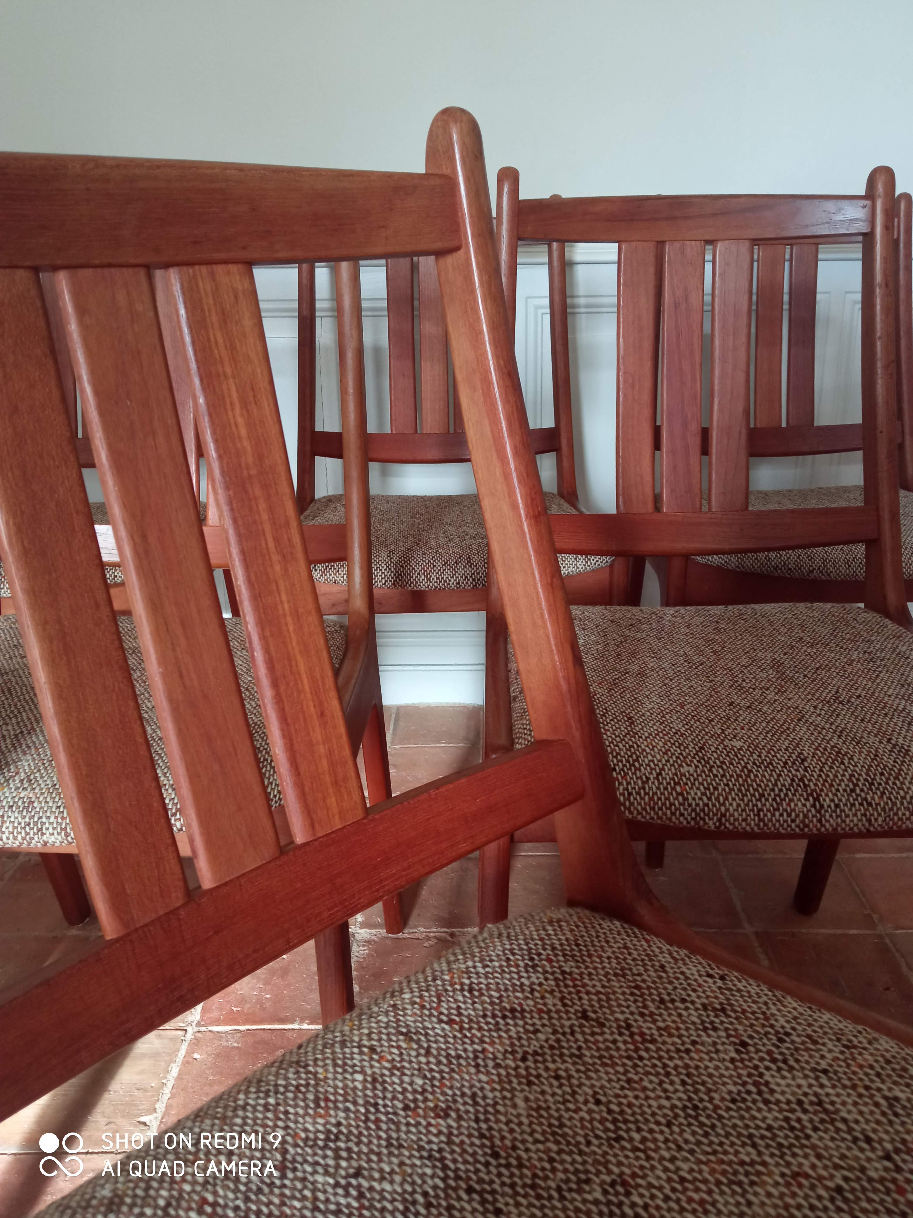 6 KS möbler chairs in teak and wool Kvadrat 60s