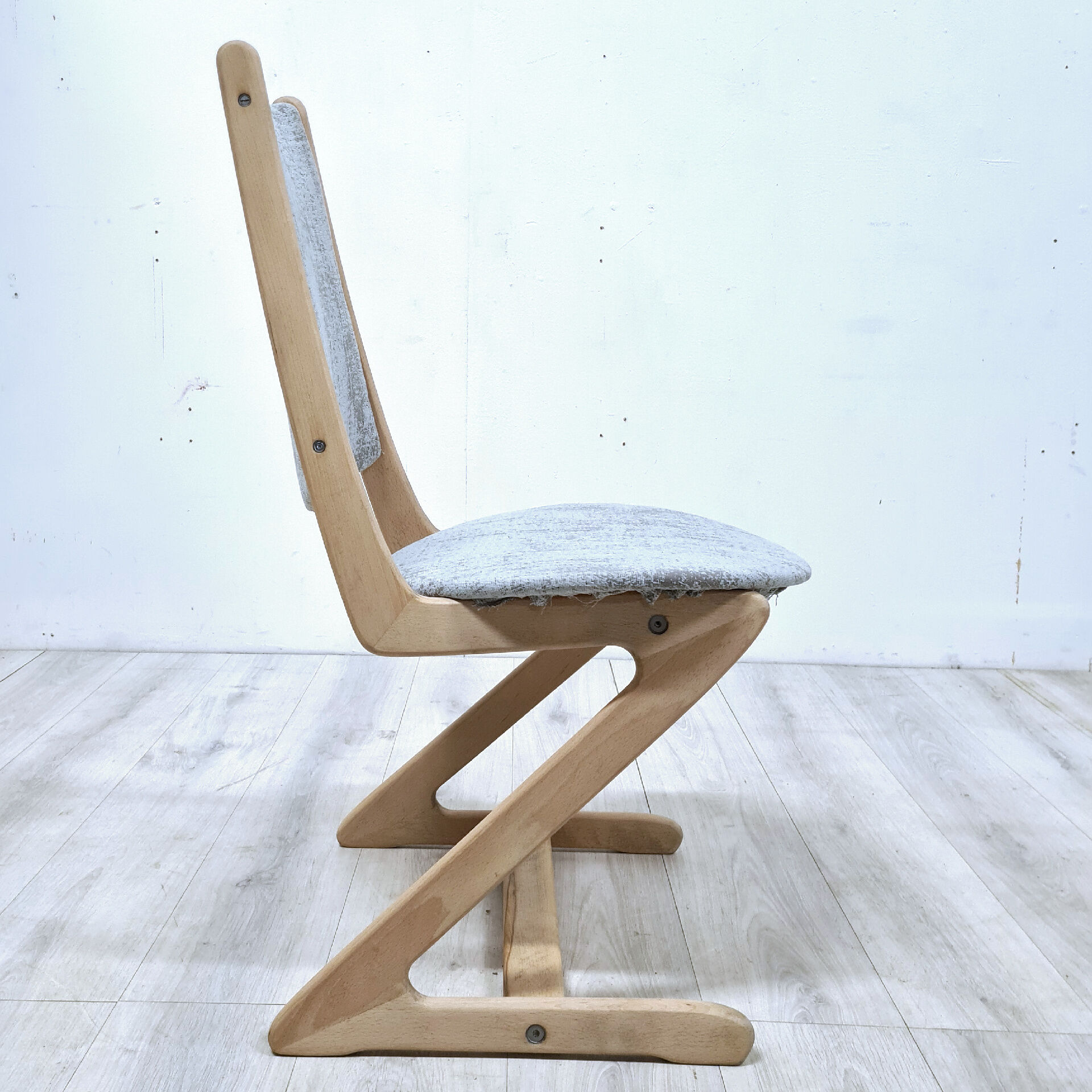 Restored mid century Kangaroo chair, 1960s