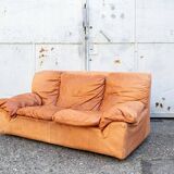 Divano Bonheur in pelle di Titina Ammannati e Giampiero Vitelli per Brunati, anni '70