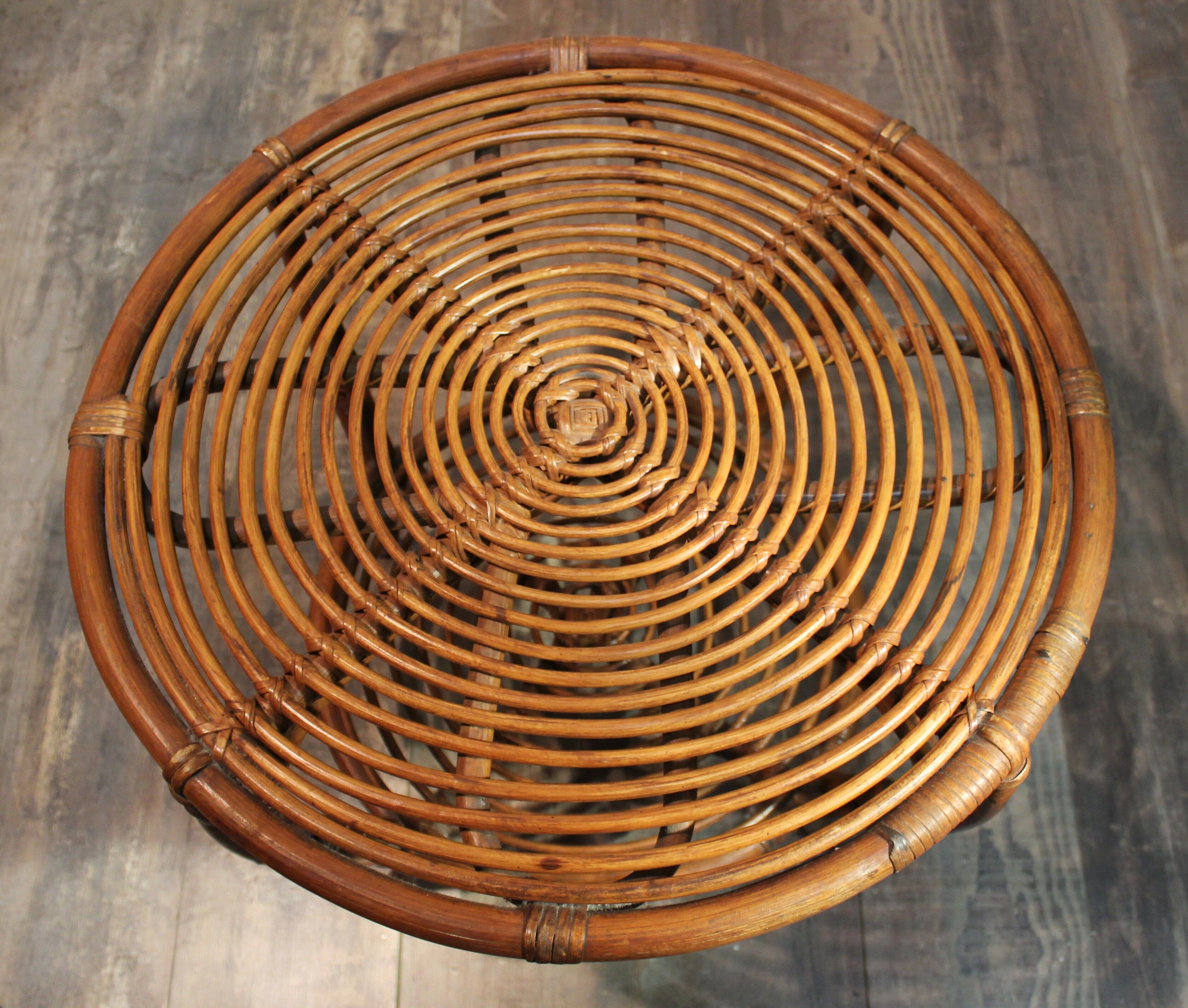 Table basse rotin années 60