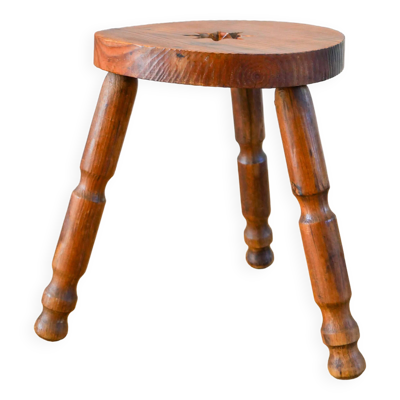 Tabouret tripode en bois avec étoile, Brutaliste, Style Populaire, 1950