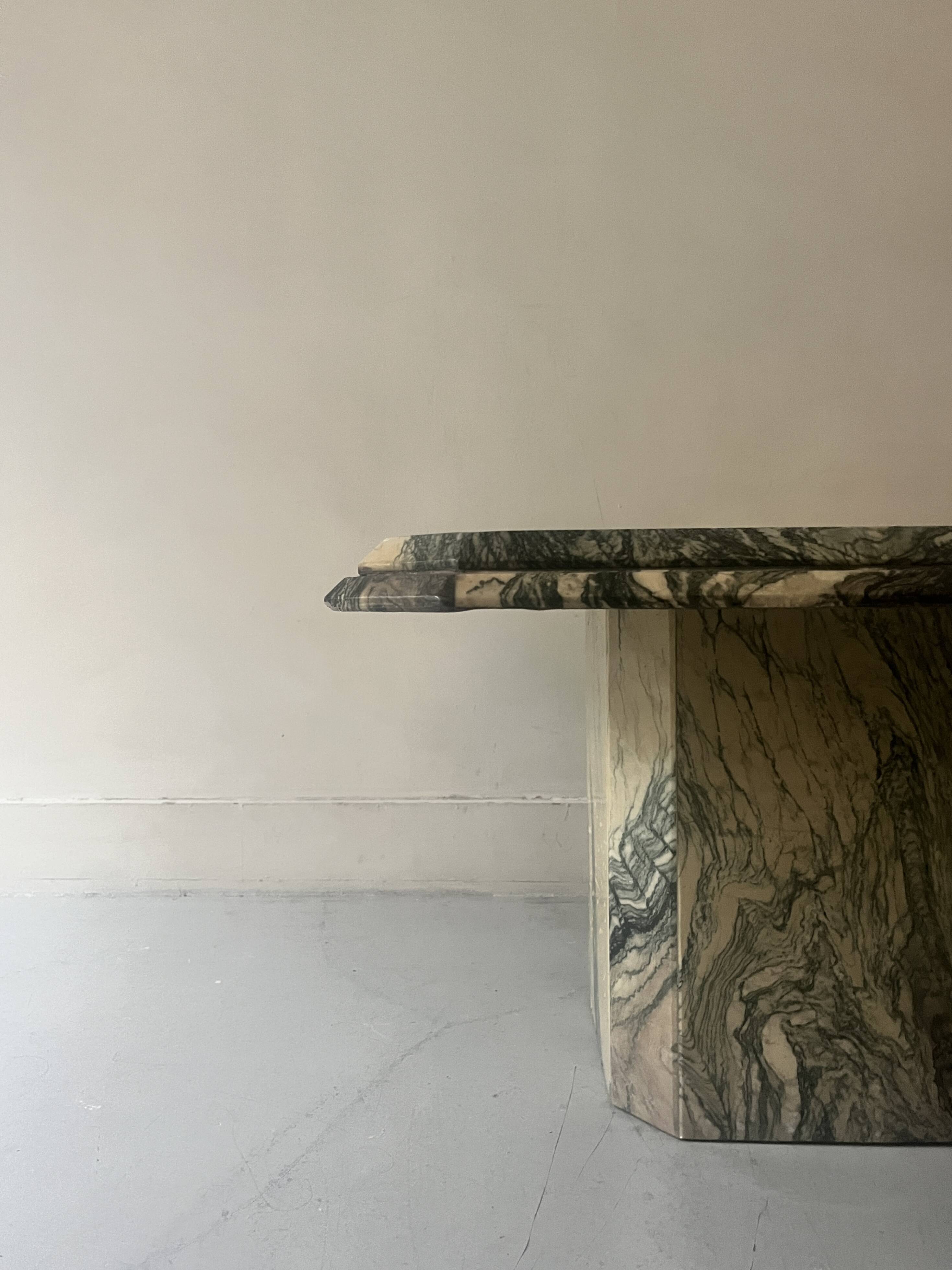 Octagonal coffee table in Italian beige/green veined marble, design 1970