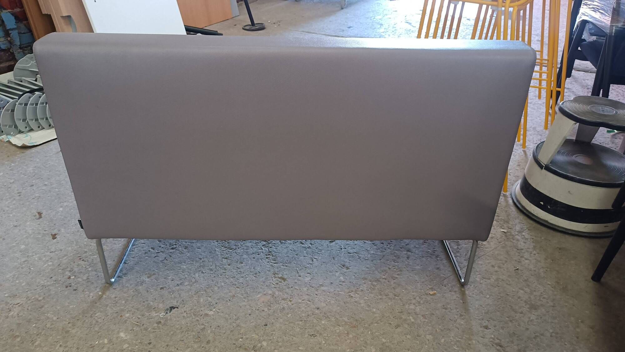 Pedrali host bench