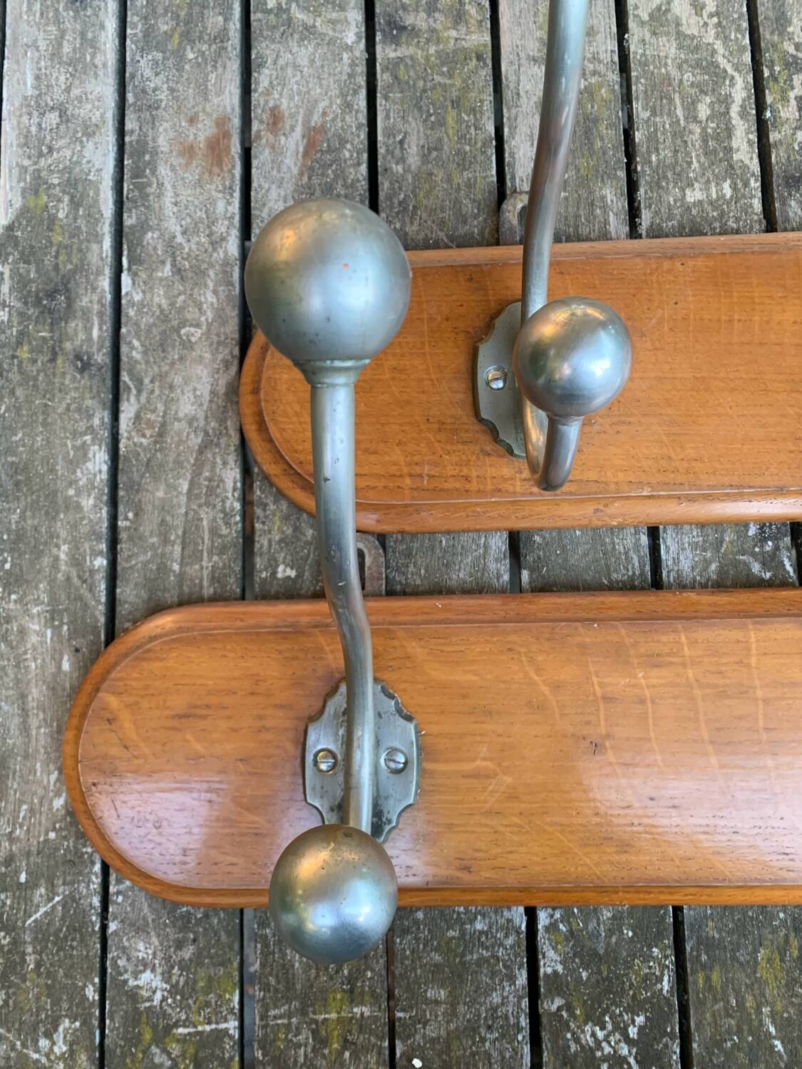 Wall-mounted coat rack