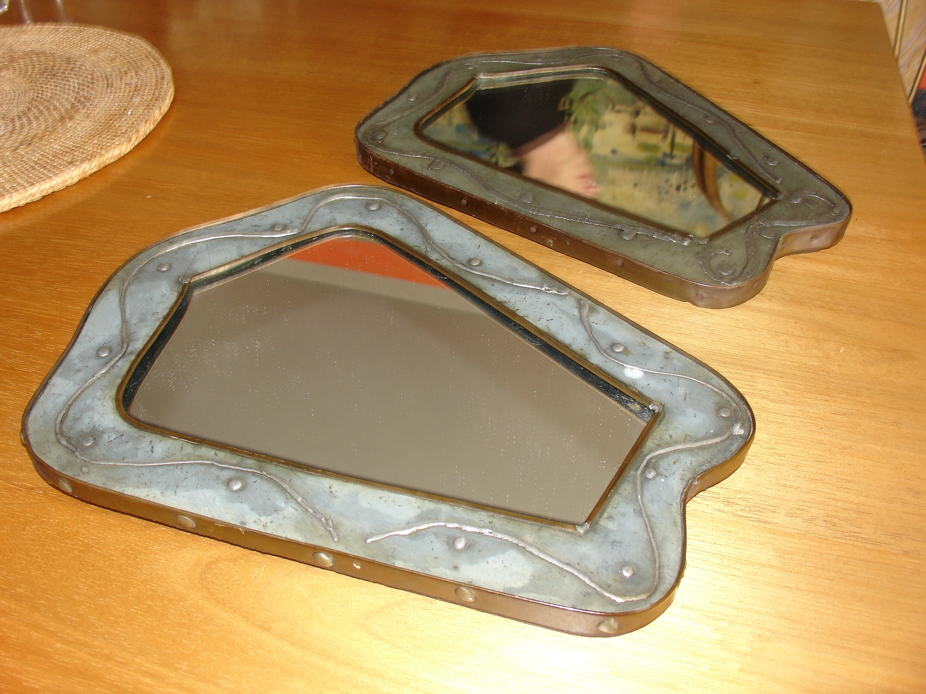 Pair of mirrors around 1950 in Tin and copper 28x35cm