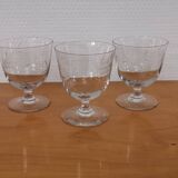 Vintage set of 5 engraved glasses on feet
