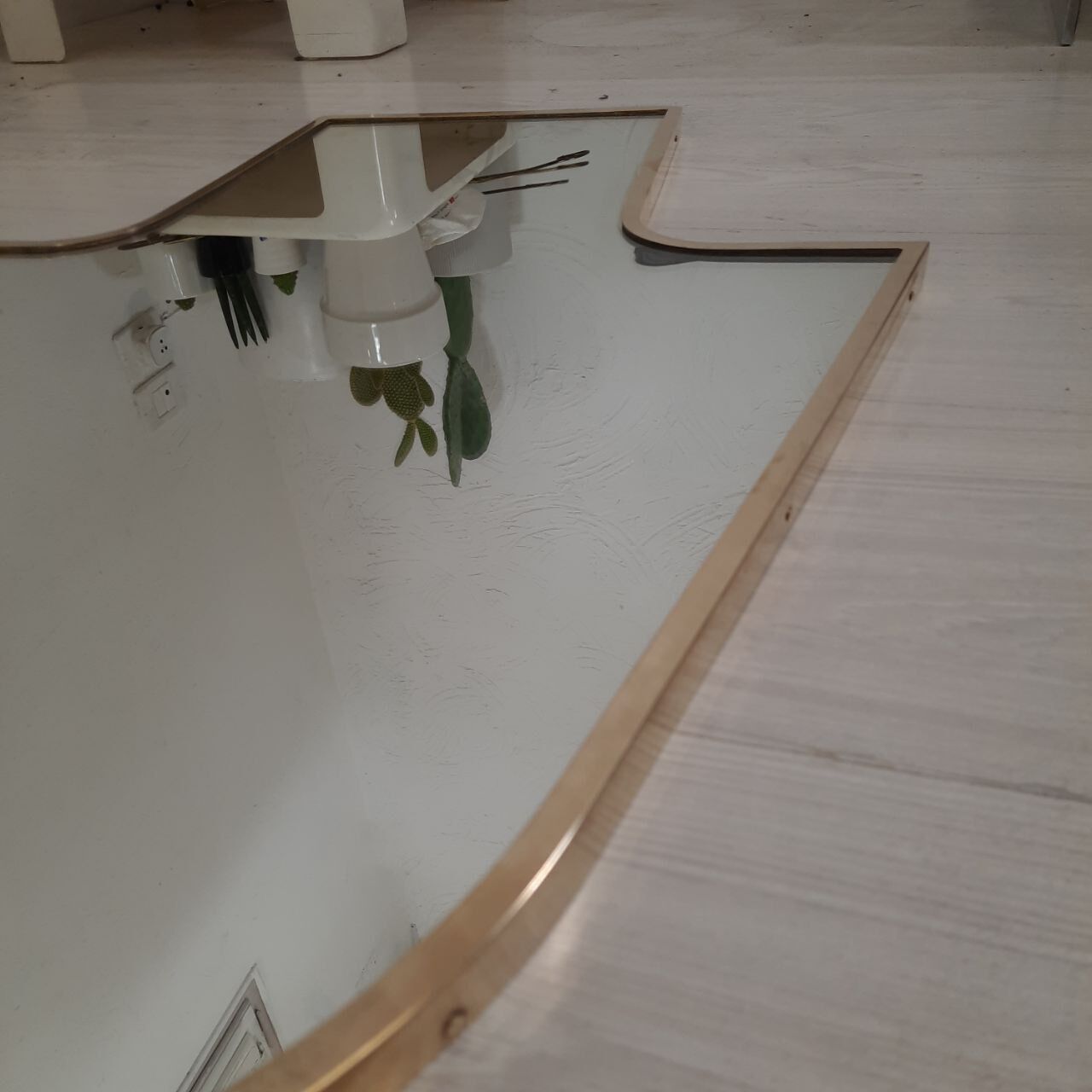 Miroir en laiton années 1950