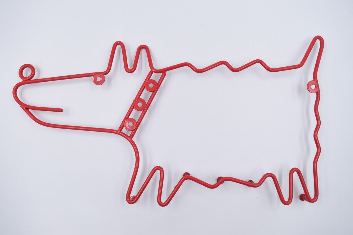 Vintage dog-shaped wall coat holder 90's Ikea red lacquered metal