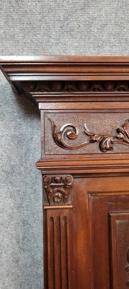 Very large Renaissance style center bed in carved walnut circa 1850