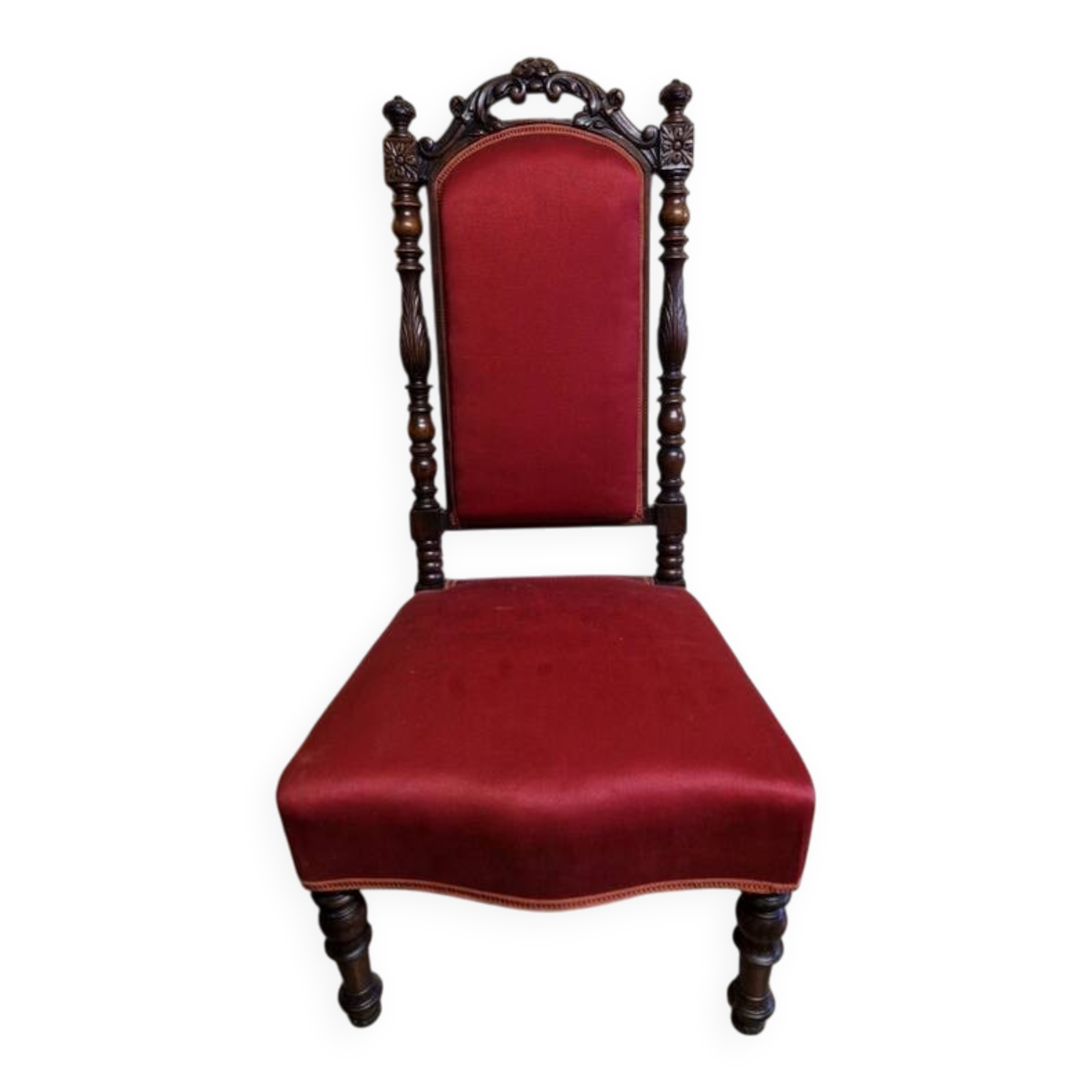 Chair known as a "chauffeuse" from the Napoléon III period, made of carved moulded wood.