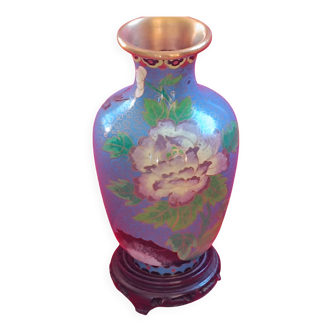 Chinese enamelled vase on copper on a base. Shades of blue.