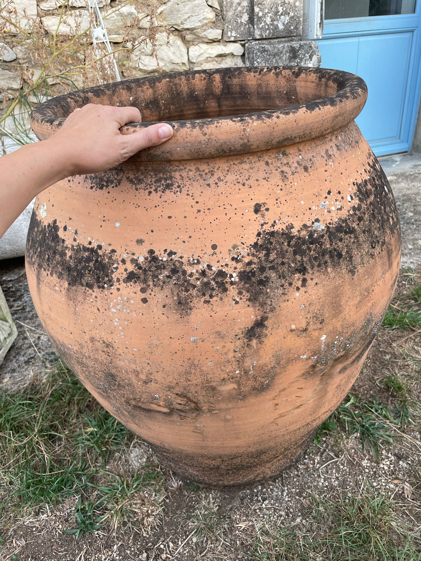 Very large ancient handmade terracotta jar – 80 cm