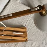Articulated modernist lamp in pine and opaline, vintage 1980.