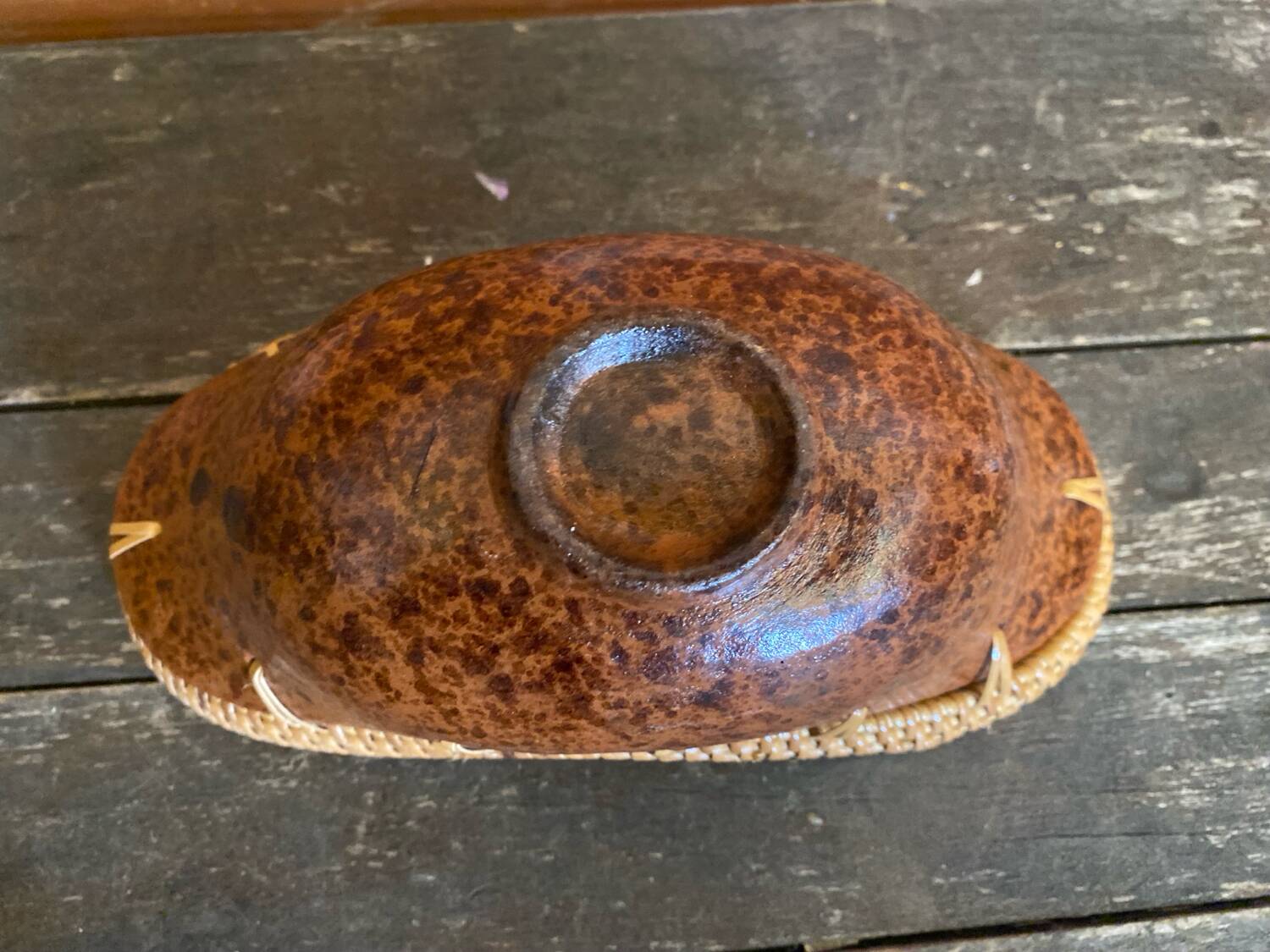 Old Brown Speckled Terracotta Pocket Video + Vintage Rattan Border