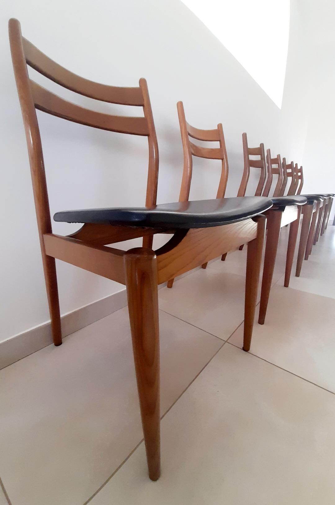 Suite of 6 chairs in beech and black skai