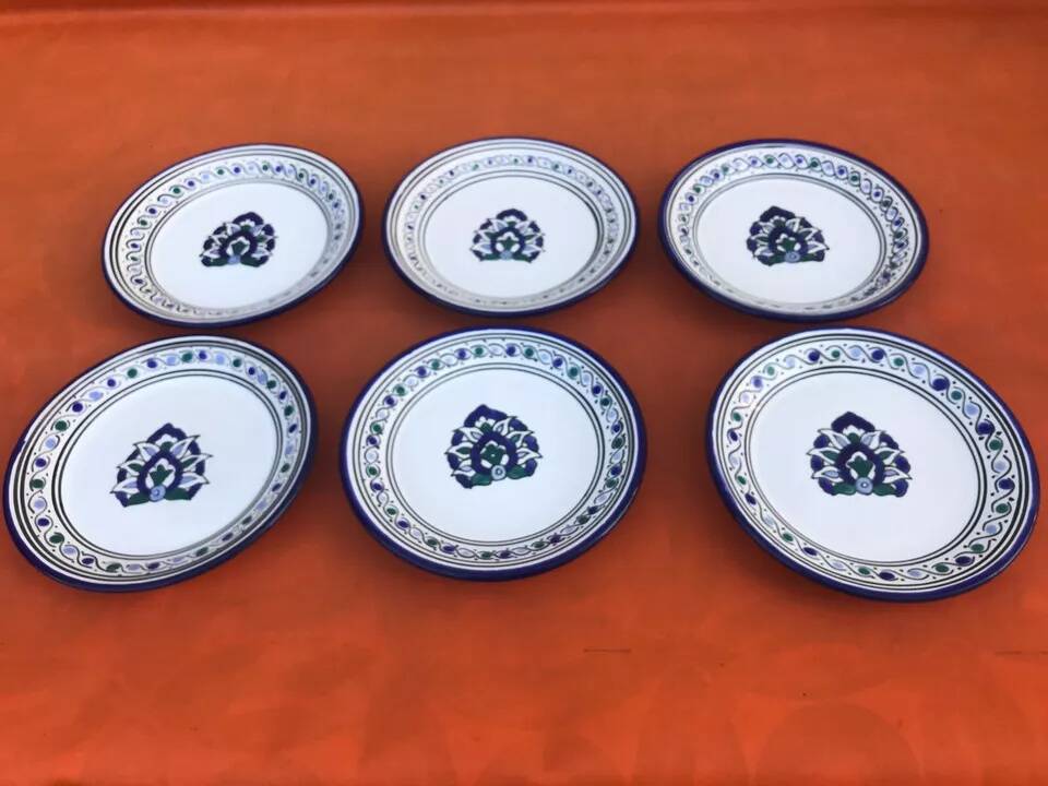6 earthenware dessert plates