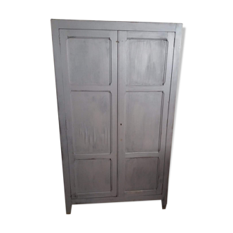 Armoire parisienne