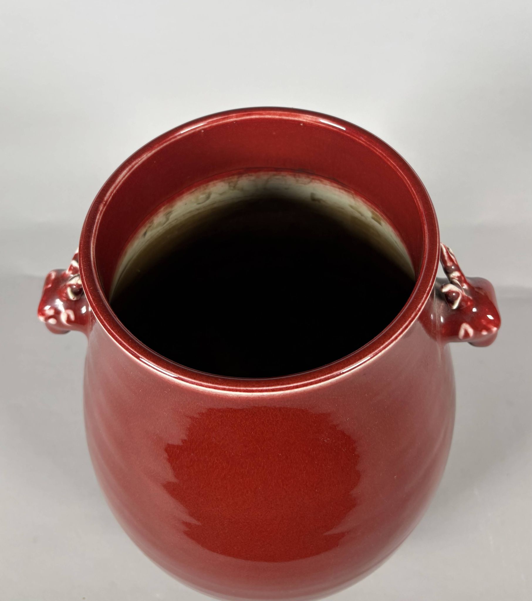 Large red porcelain vase "Ox Blood" - China Qing. 19th century