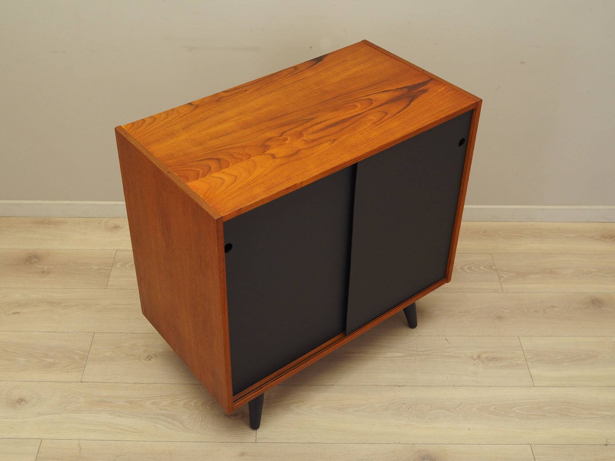 Armoire en teck, design danois, années 1960, fabriquée au Danemark