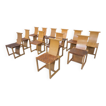 Suite de 12 chaises en bois et cuir, Italie, 1950s'
