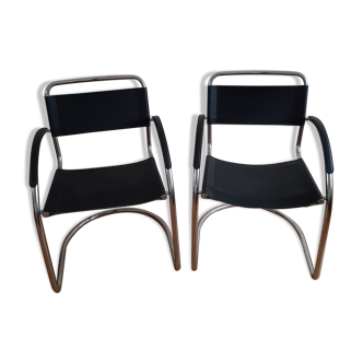 Paire de fauteuils en cuir et chrome made in italy années 70-80