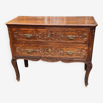 Antique Louis XV style chest of drawers from the 1800s.