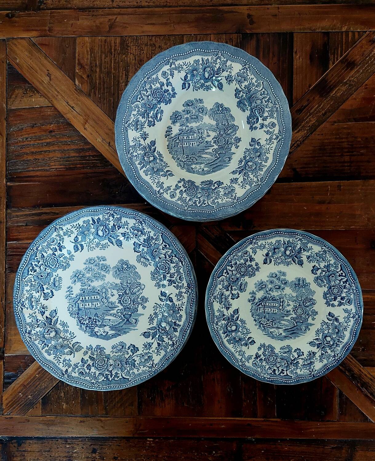 Tonquin Plate Set by Myott – 17 Piece Vintage Earthenware